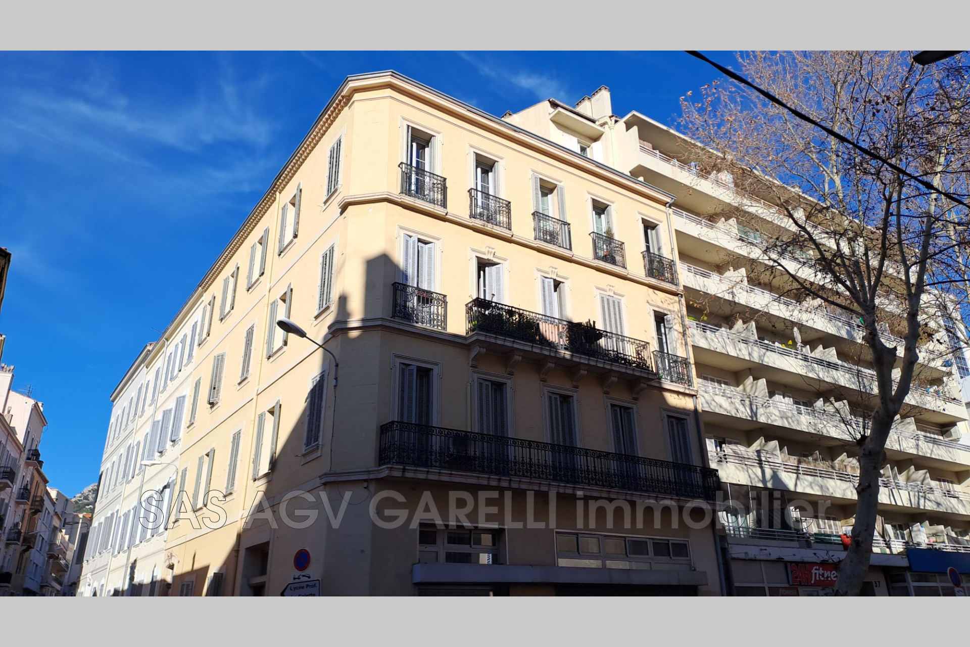 Appartement 3 pièces - 80m² - TOULON