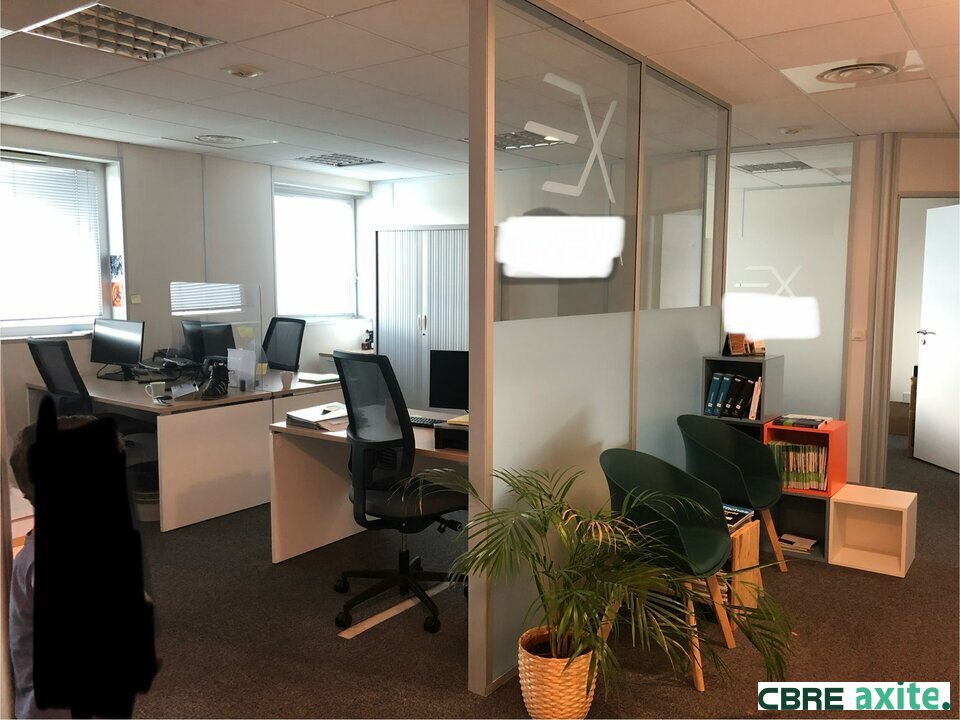 Local Professionnel  - 67m² - GRENOBLE