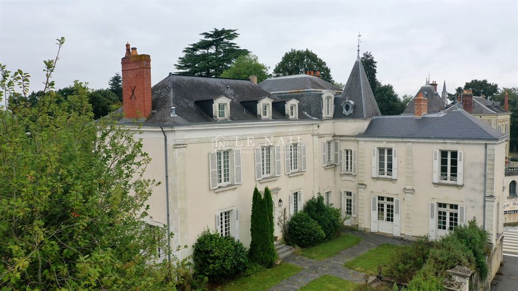 Maison 13 pièces - 380m² - CHATEAU GONTIER SUR MAYENNE