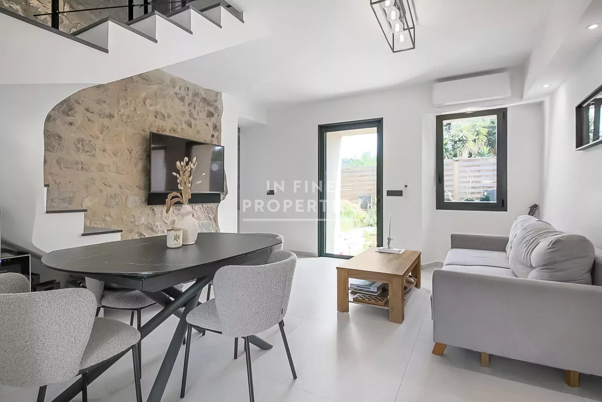 Maison 5 pièces - 110m² - MOUGINS