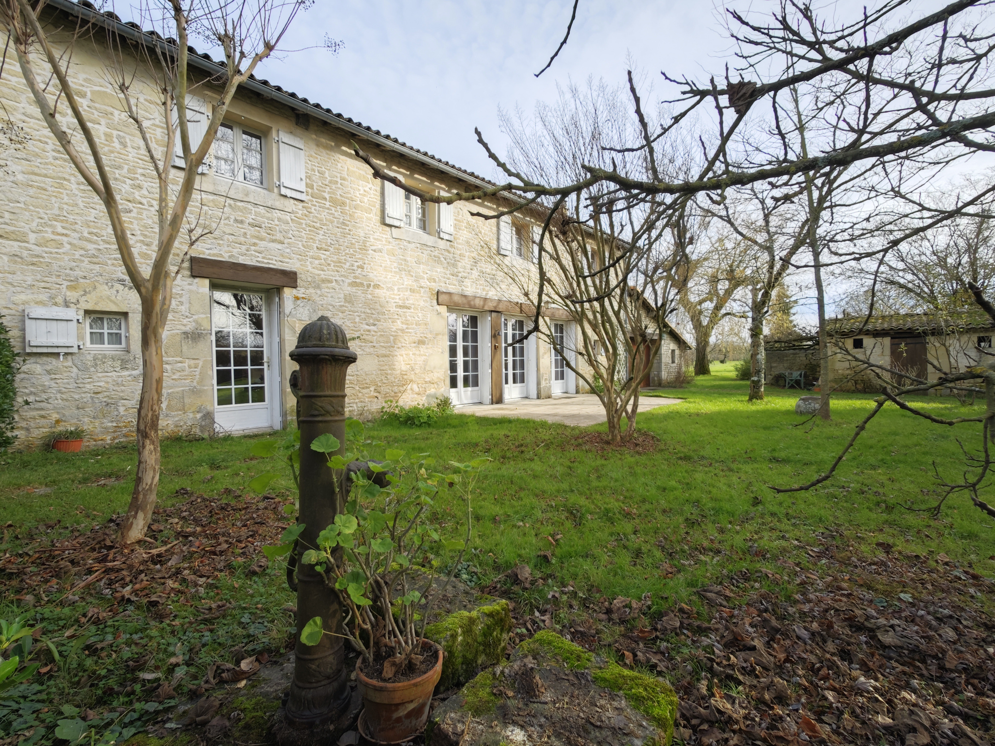 Maison 6 pièces - 140m² - STE SOLINE