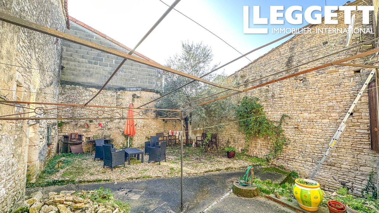 Maison 5 pièces - 167m² - BEAUVAIS SUR MATHA