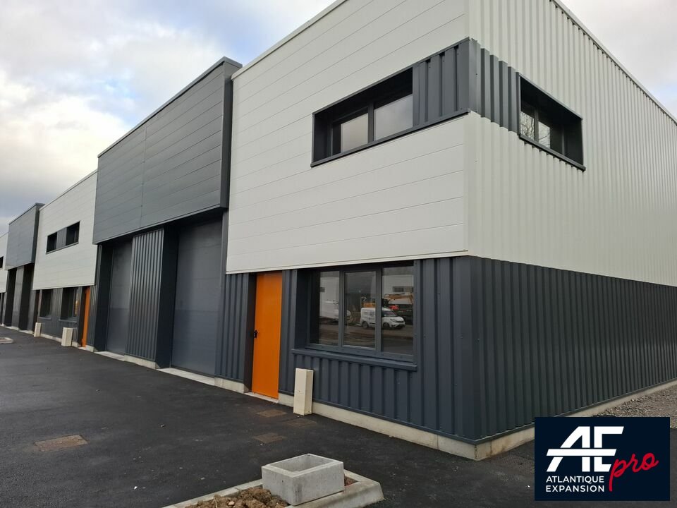 Local industriel  - 220m² - ST NAZAIRE