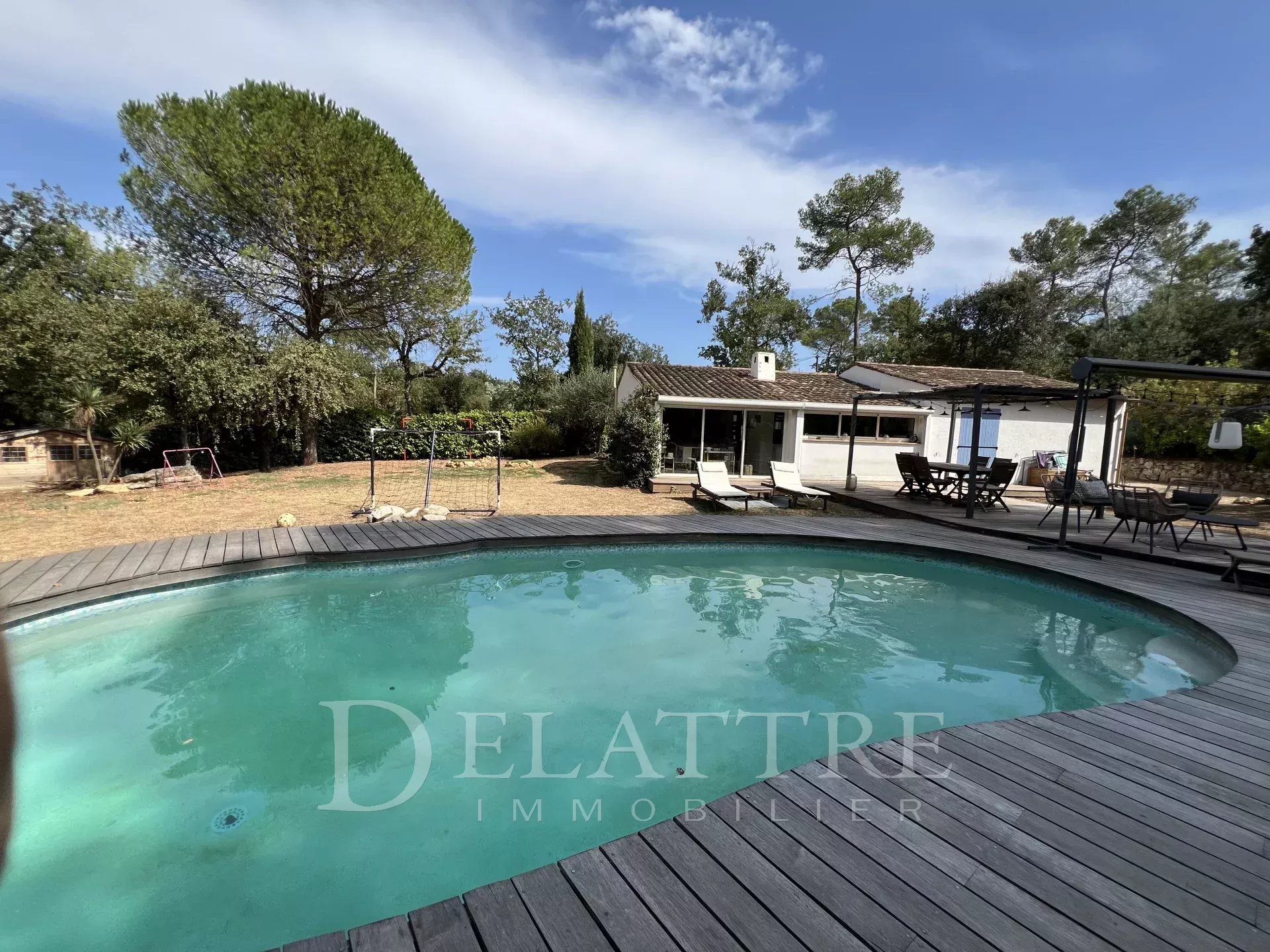 Maison 4 pièces - 101m² - VALBONNE