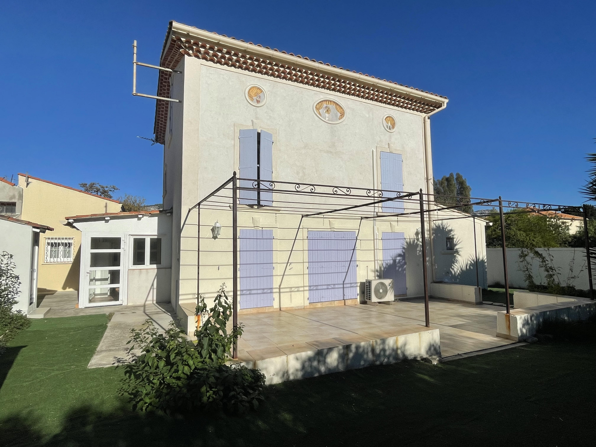 Maison 7 pièces - 166m² - TOULON