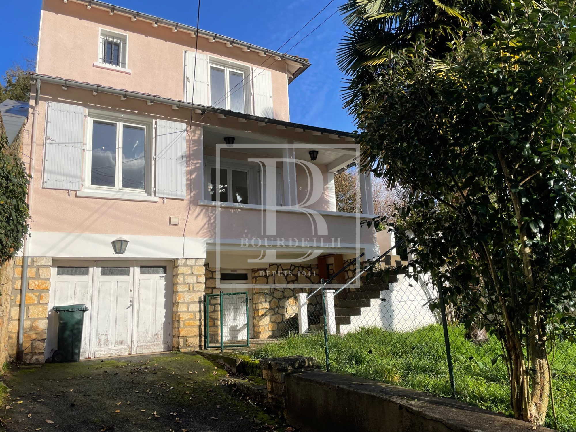 Maison 3 pièces - 85m² - PERIGUEUX