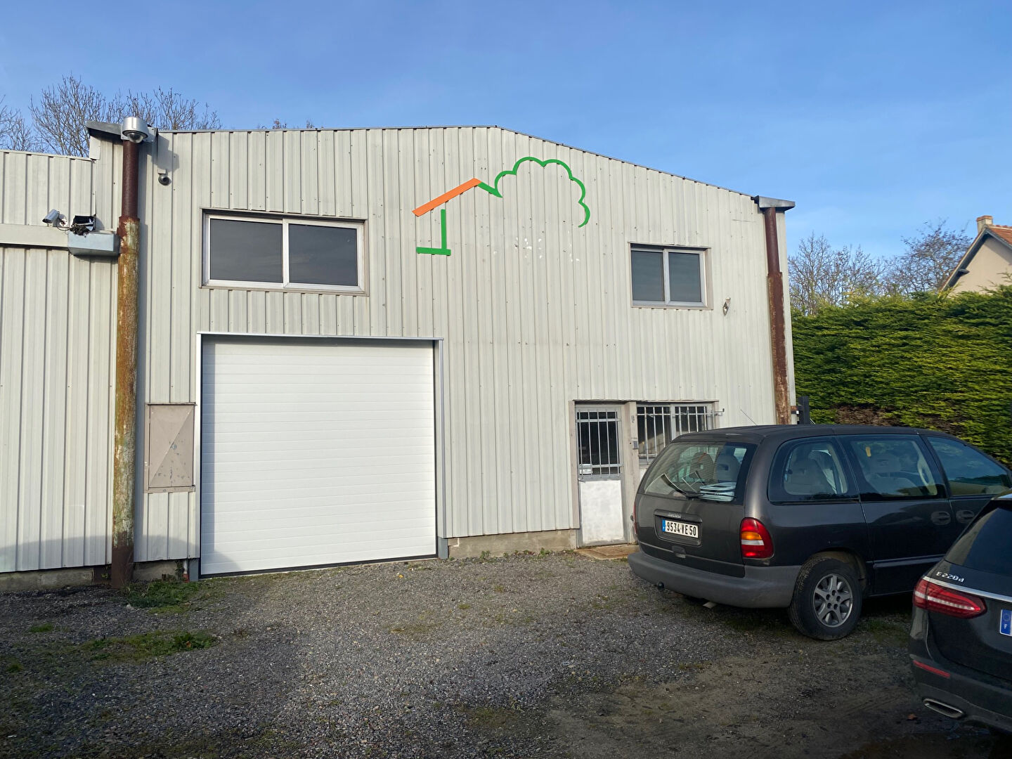 Local industriel  - 140m²