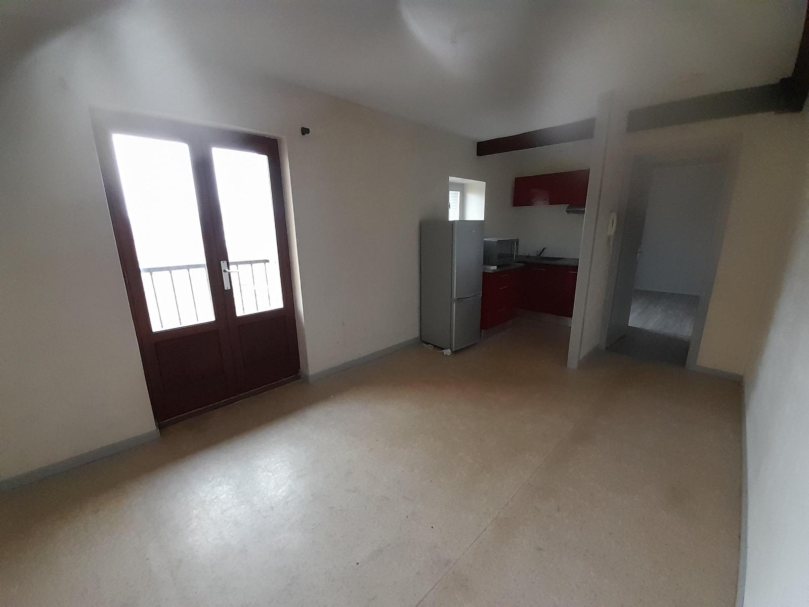 Appartement 1 pièce - 31m² - BOURG EN BRESSE