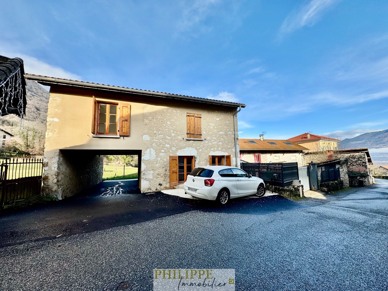 Maison 4 pièces - 83m² - ST VINCENT DE MERCUZE