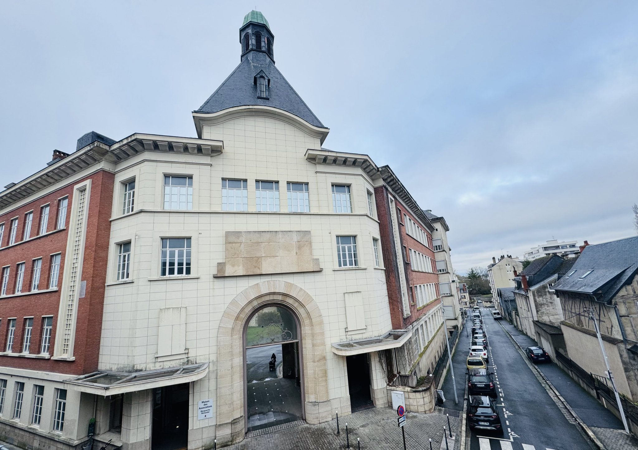 Appartement 3 pièces - 98m² - BOURGES