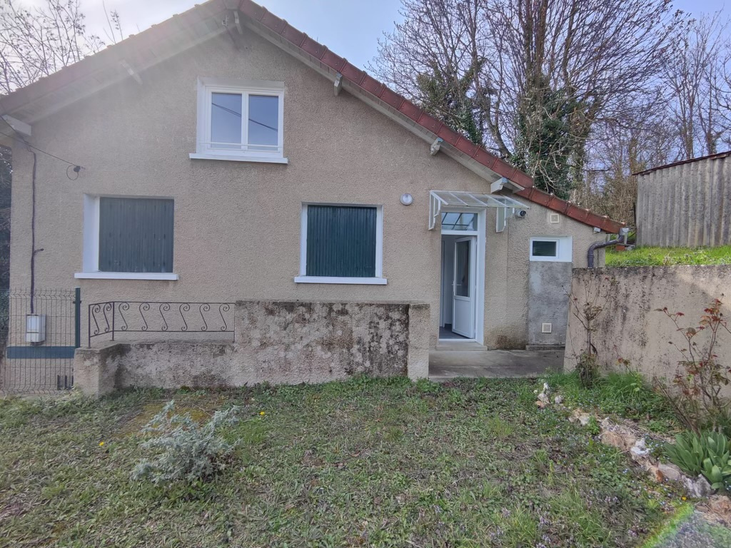 Maison 2 pièces - 33m² - PONT SUR YONNE