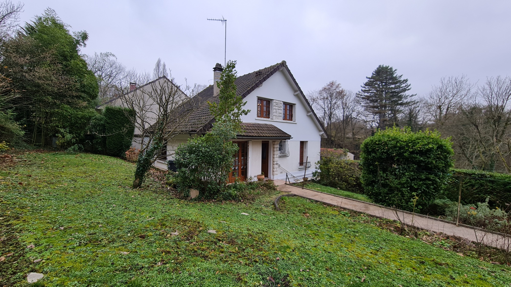 Maison 6 pièces - 95m² - BURES SUR YVETTE