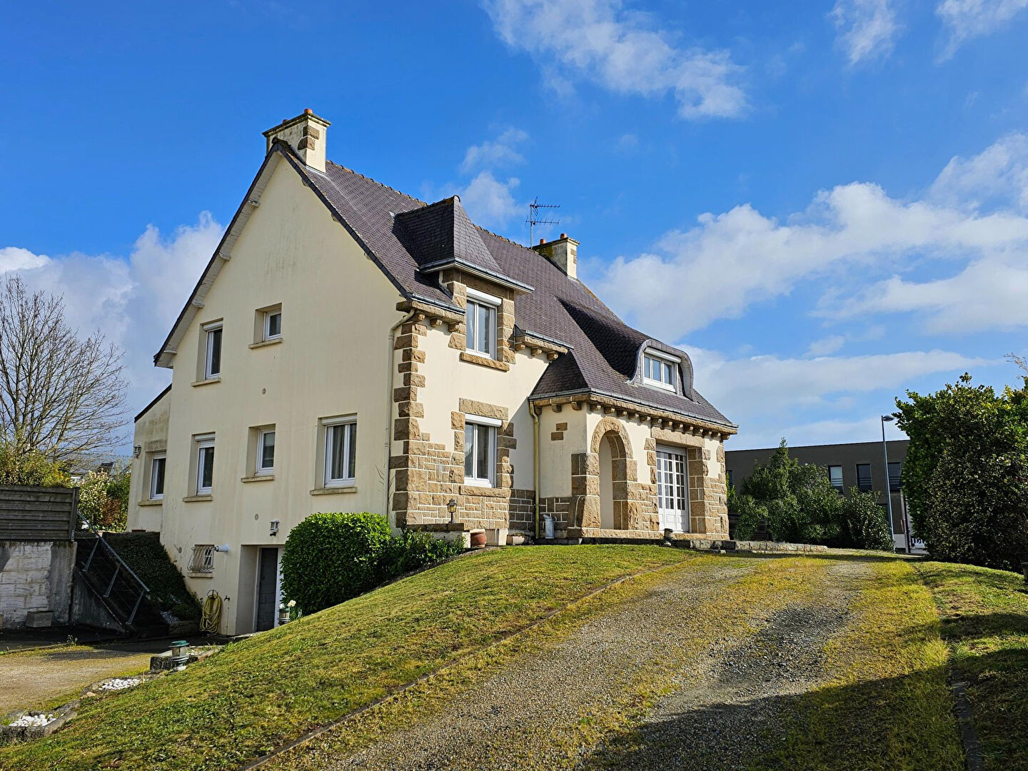 Maison 8 pièces - 193m²