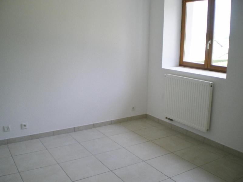 Appartement 2 pièces - 53m² - ST GENIX SUR GUIERS