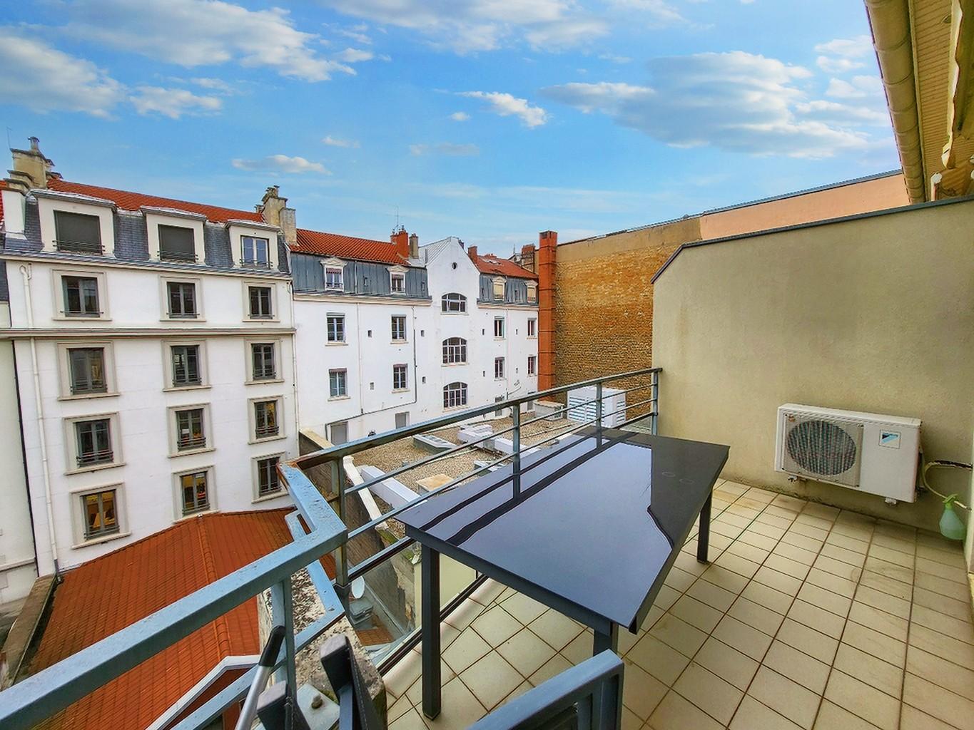 Appartement 4 pièces - 101m² - LYON  - 3ème