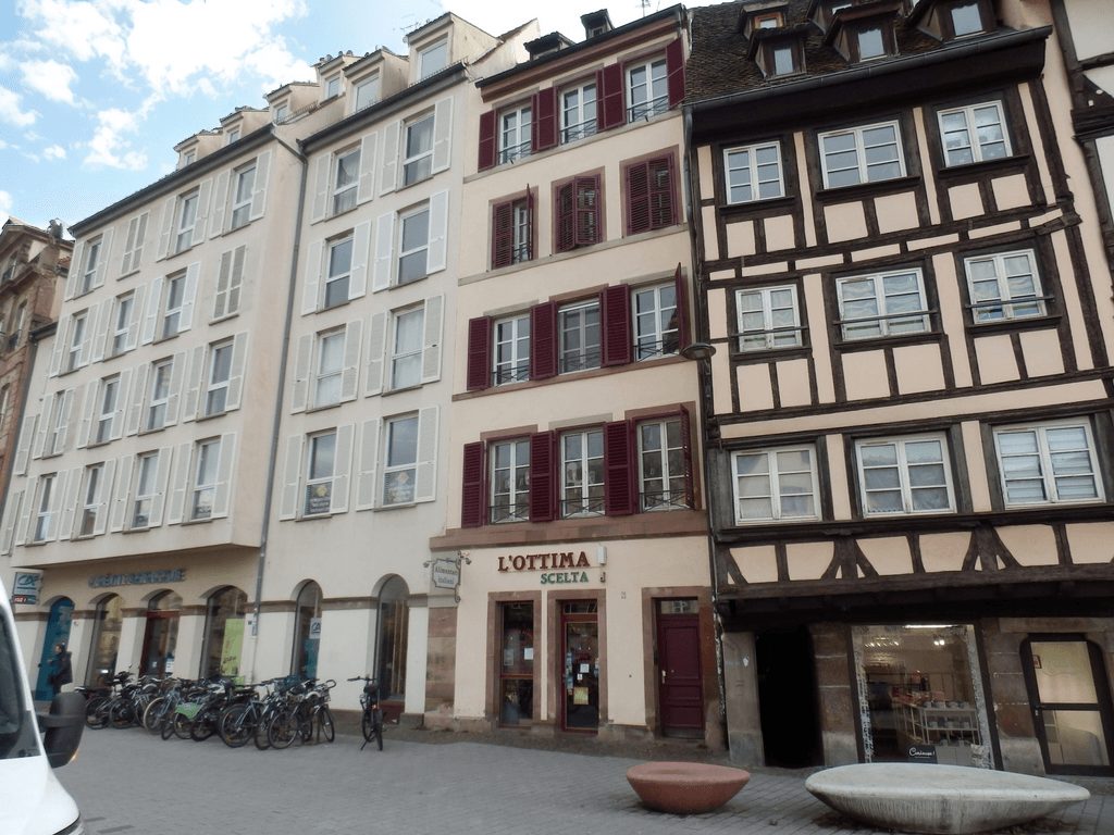 Appartement 2 pièces - 53m² - STRASBOURG