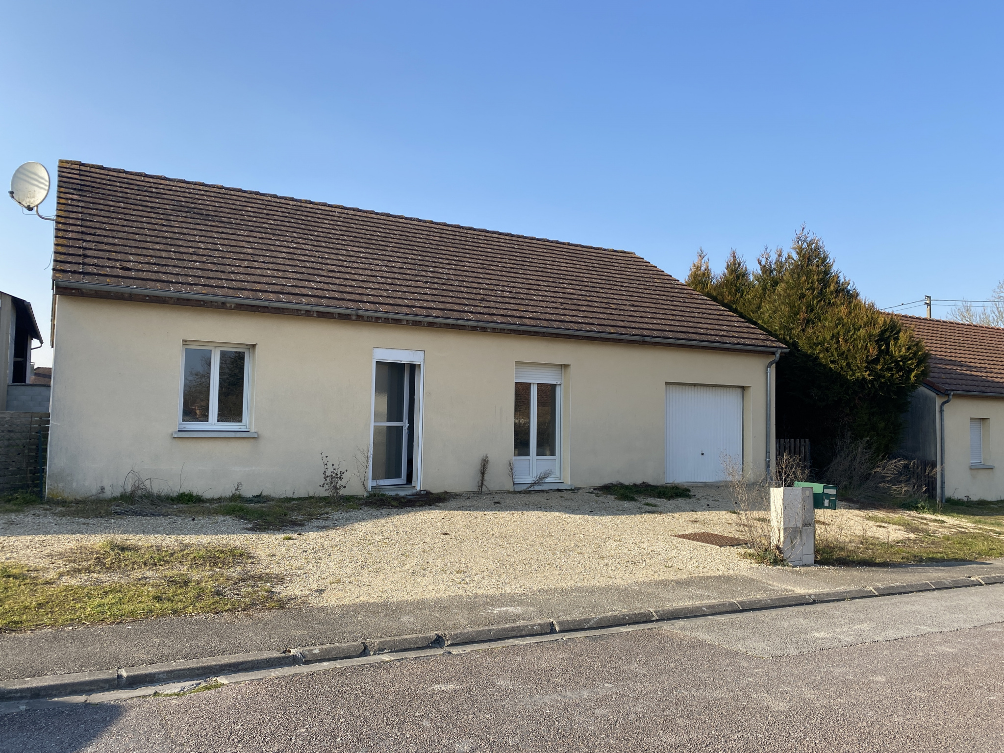 Maison 5 pièces - 82m² - MAILLY LE CAMP