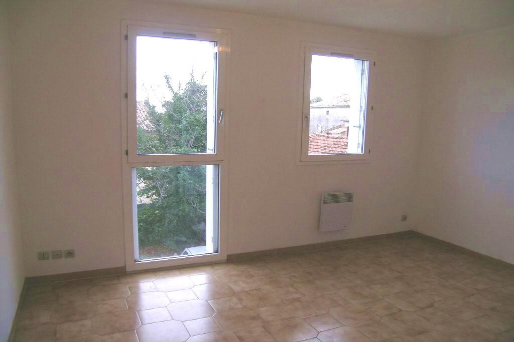 Appartement 1 pièce - 20m² - CLERMONT L HERAULT