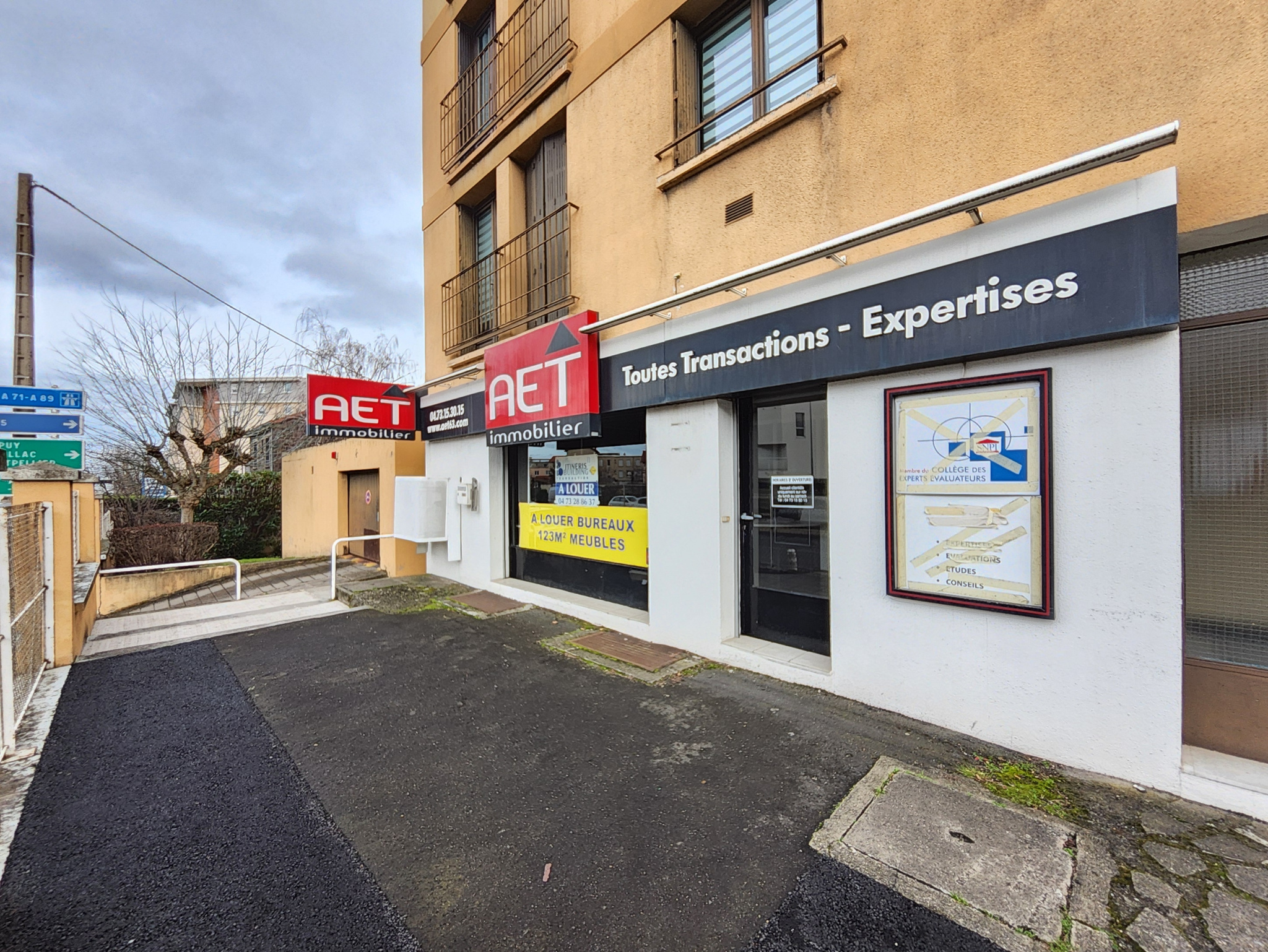 Local Professionnel  - 119m² - CLERMONT FERRAND