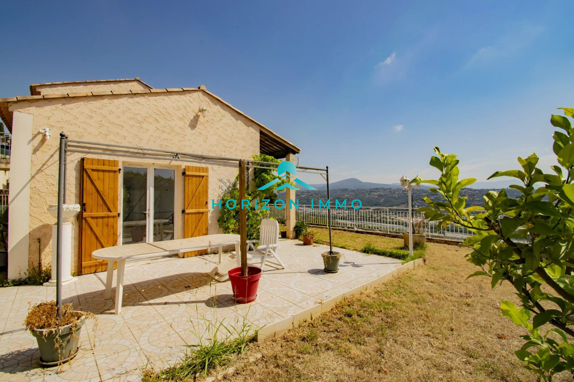 Maison 4 pièces - 103m² - ST LAURENT DU VAR