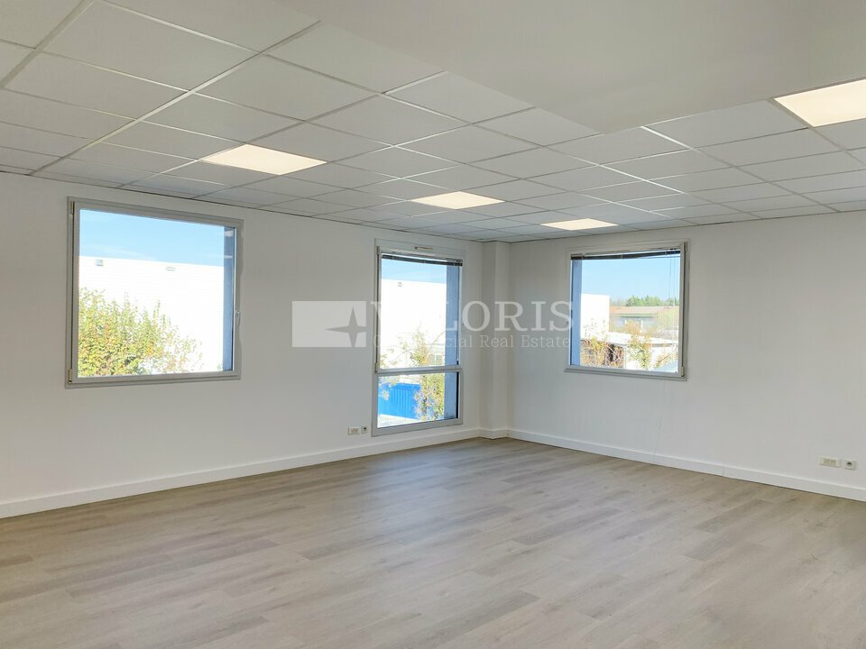 Local Professionnel  - 125m² - BRIGNAIS