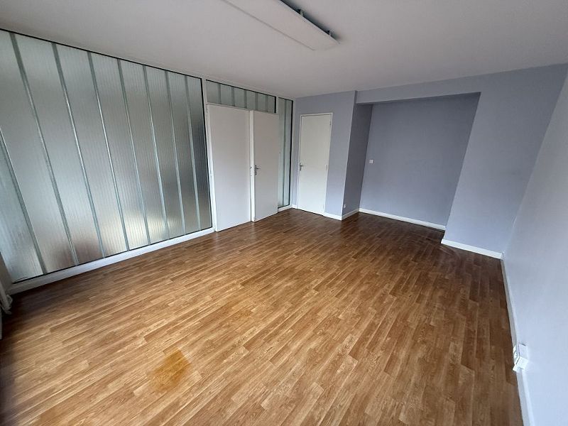 Local Professionnel  - 66m² - REMIREMONT