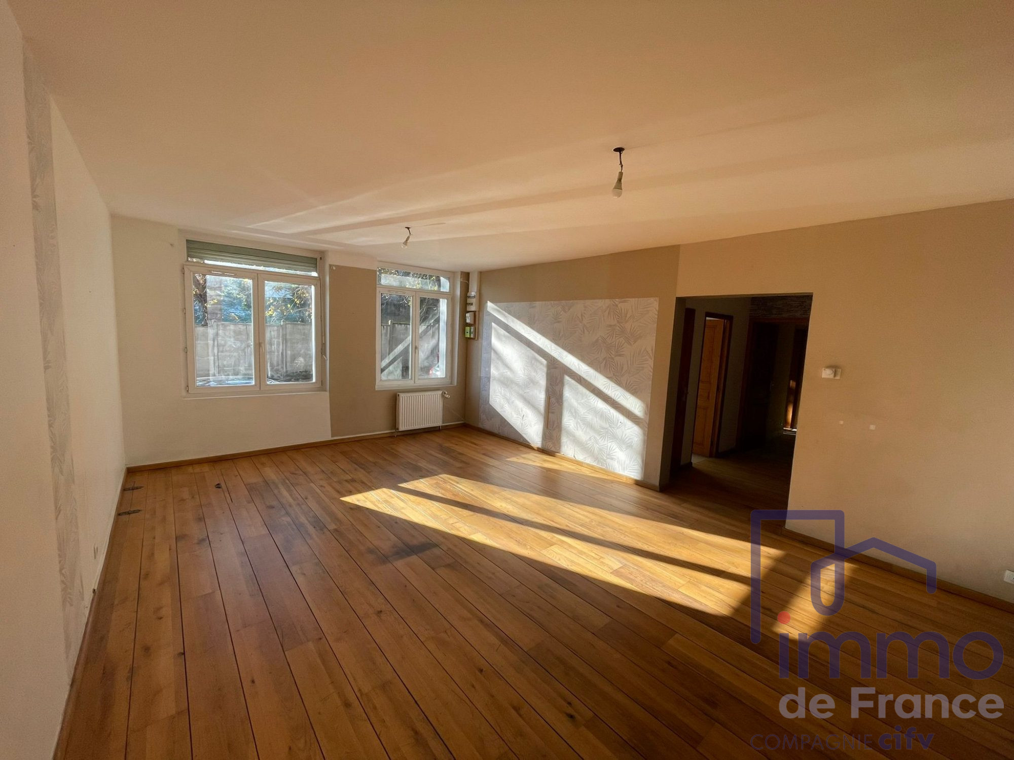 Immeuble  - 314m² - ST ETIENNE