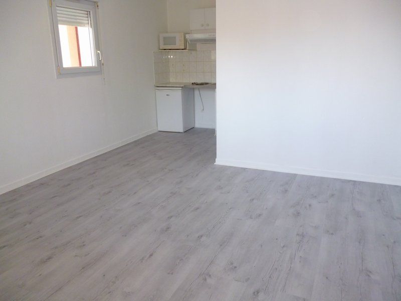 Appartement 1 pièce - 23m² - CLERMONT FERRAND