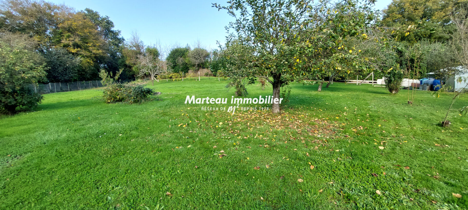 Terrain  - 963m²