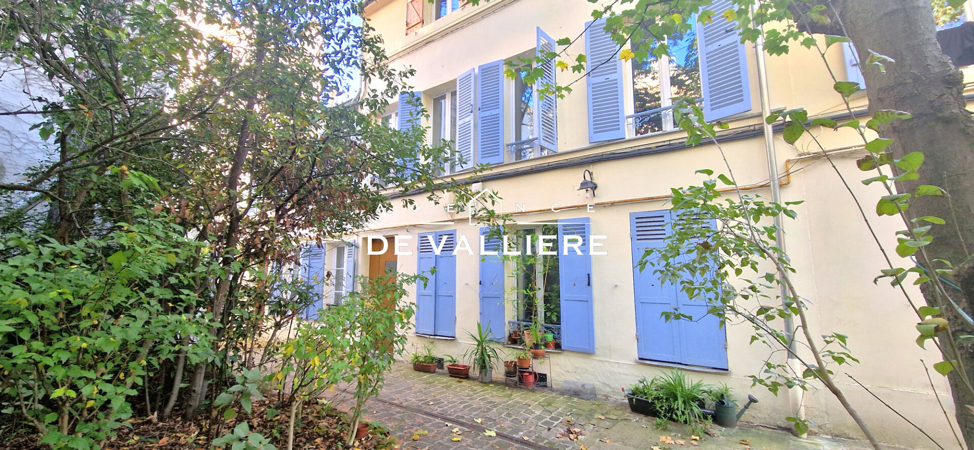 Appartement 1 pièce - 18m² - SURESNES