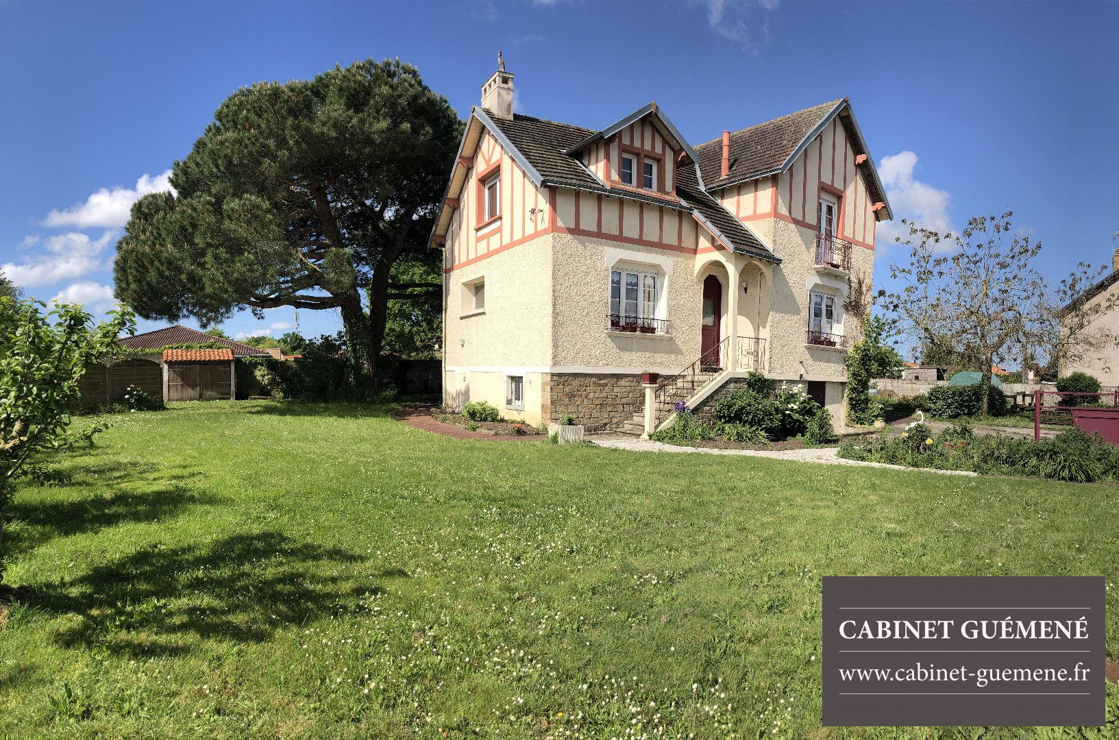 Maison 5 pièces - 194m² - VIEILLEVIGNE