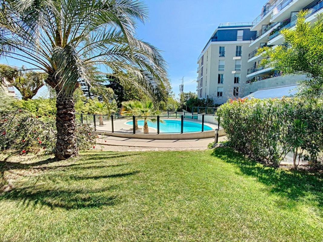 Appartement 3 pièces - Meublé  - 63m² - ANTIBES