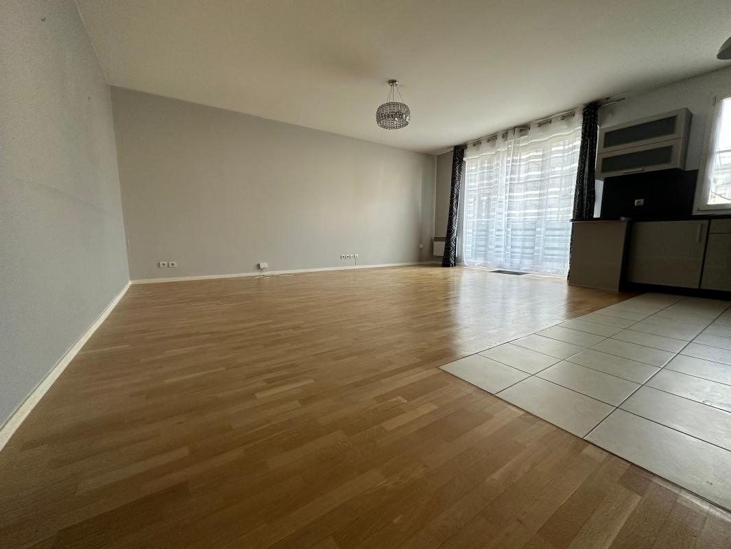 Appartement 4 pièces - 77m² - LE PLESSIS ROBINSON