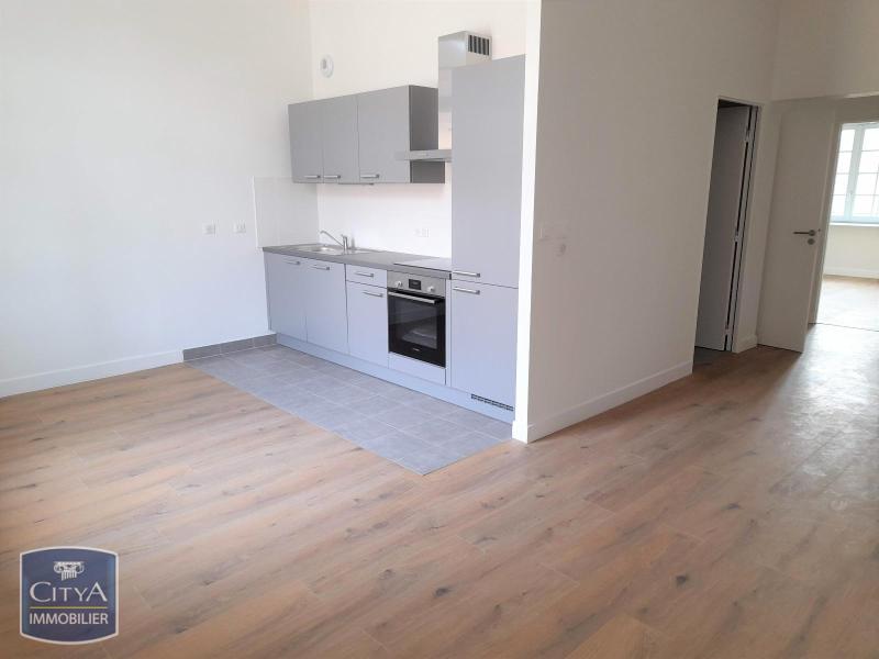 Appartement 3 pièces - 71m² - COMPIEGNE