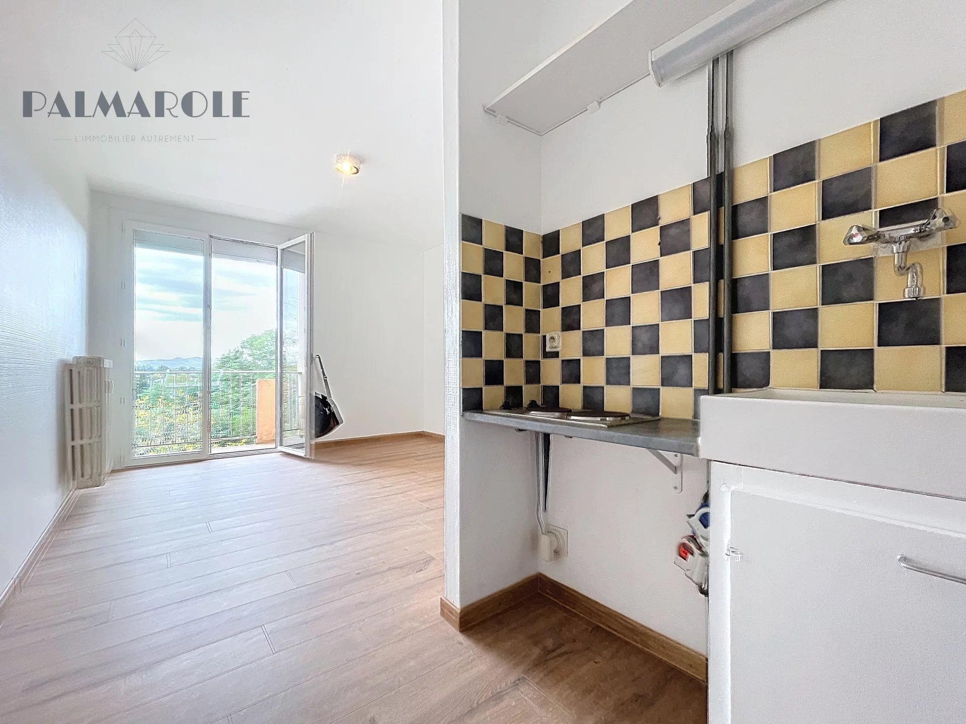 Appartement 1 pièce - 18m² - PERPIGNAN