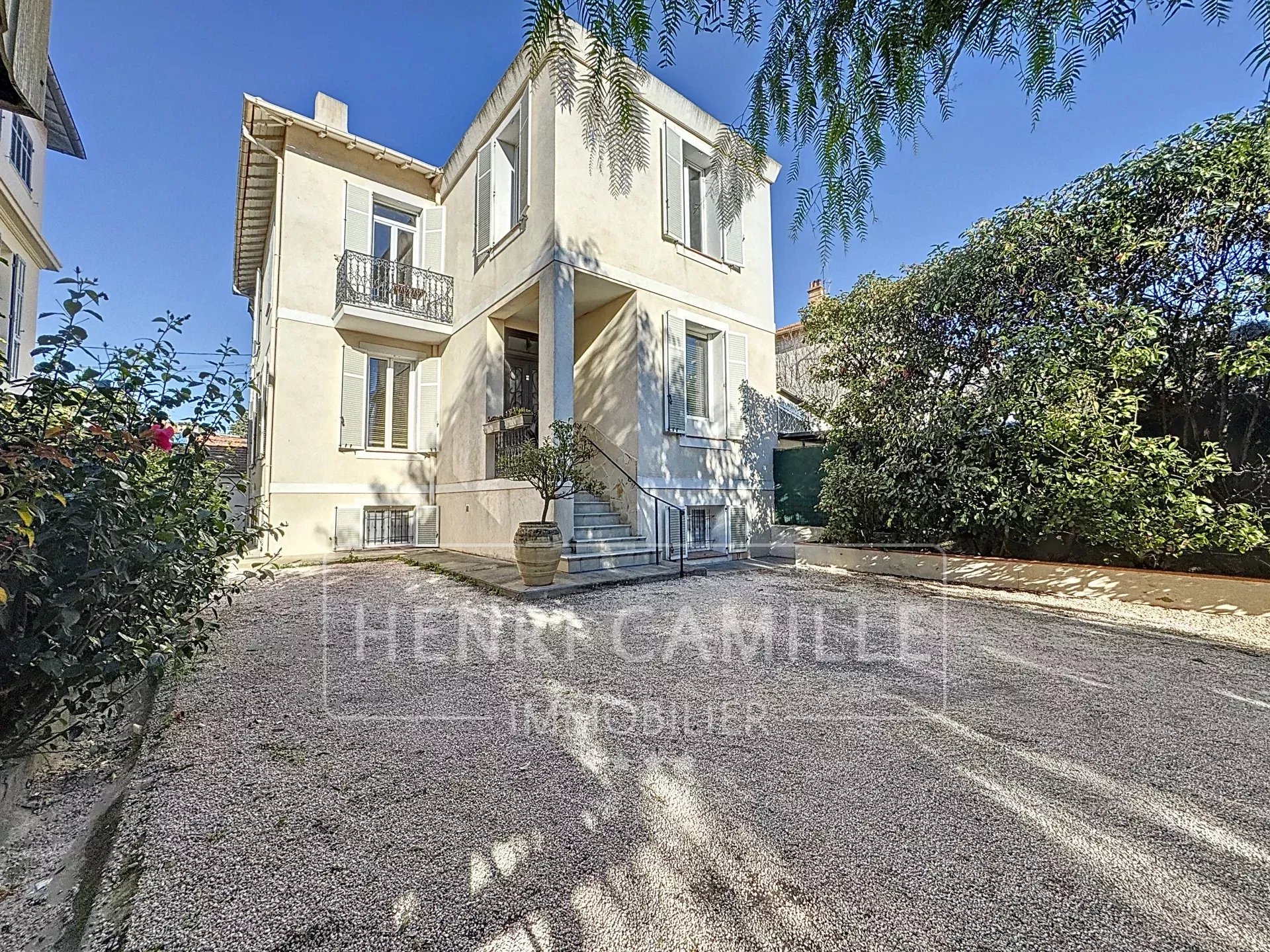 Maison 7 pièces - 200m² - CANNES