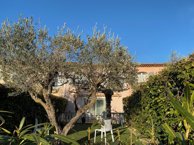 Maison 4 pièces - 96m² - HYERES