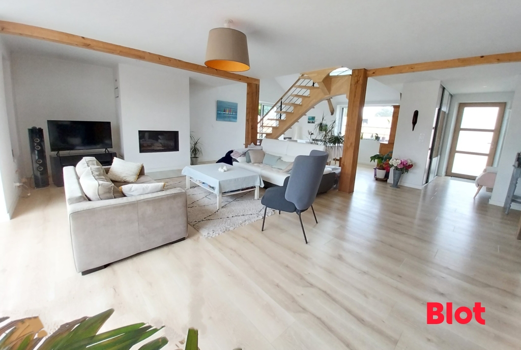 Maison 7 pièces - 183m² - ST GREGOIRE