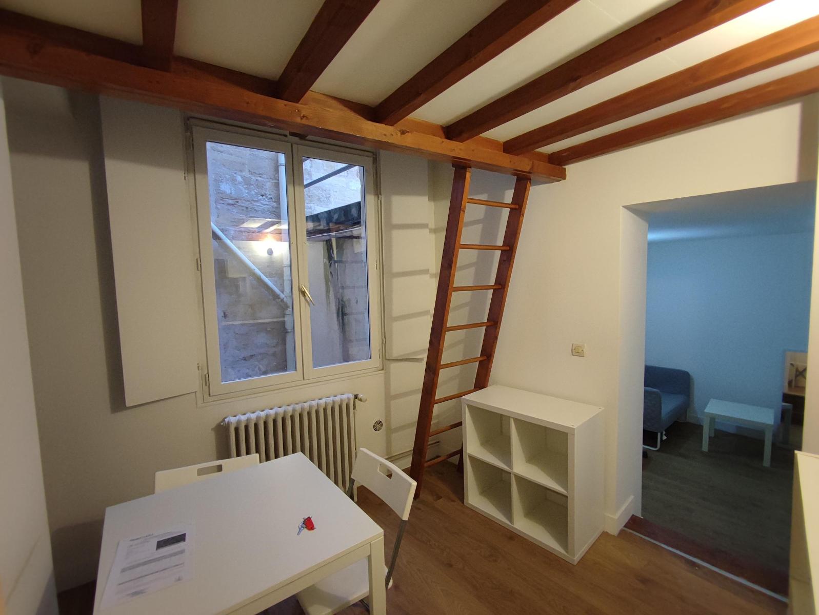 Appartement 1 pièce - 27m² - BORDEAUX