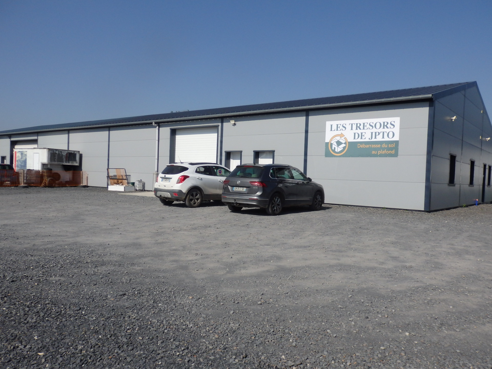 Local Professionnel  - 250m² - COUTANCES