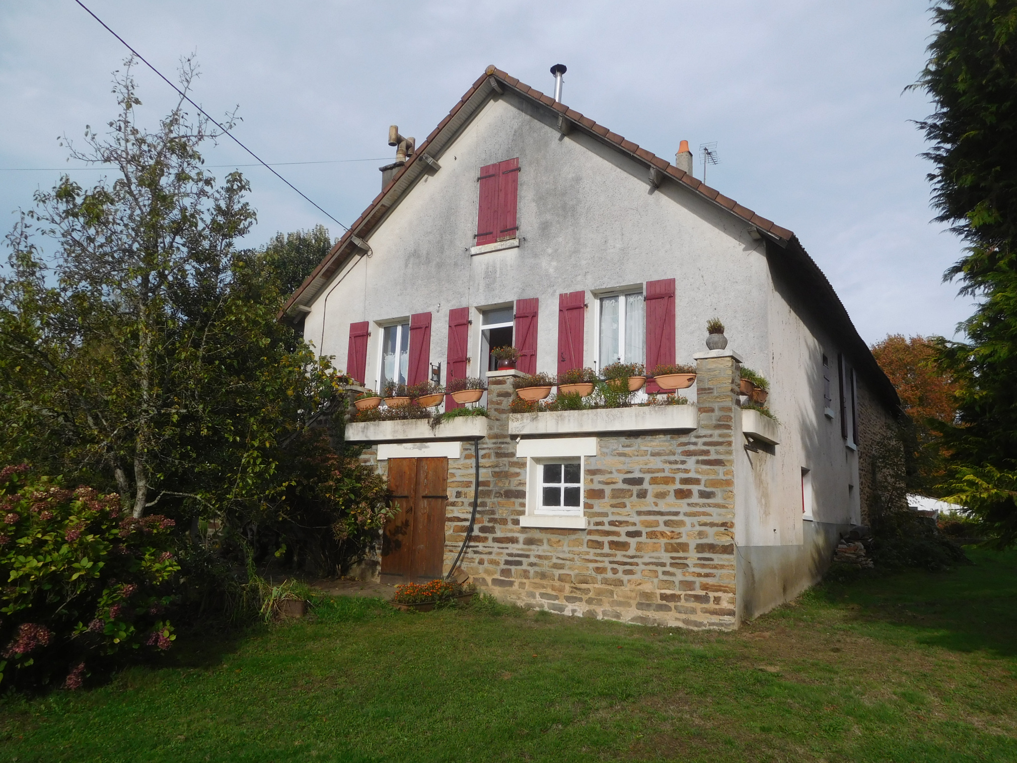 Maison 4 pièces - 125m² - ST YRIEIX LA PERCHE