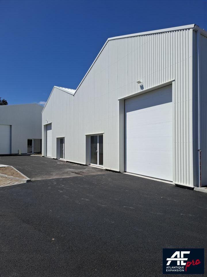 Local industriel  - 321m² - ST ANDRE DES EAUX