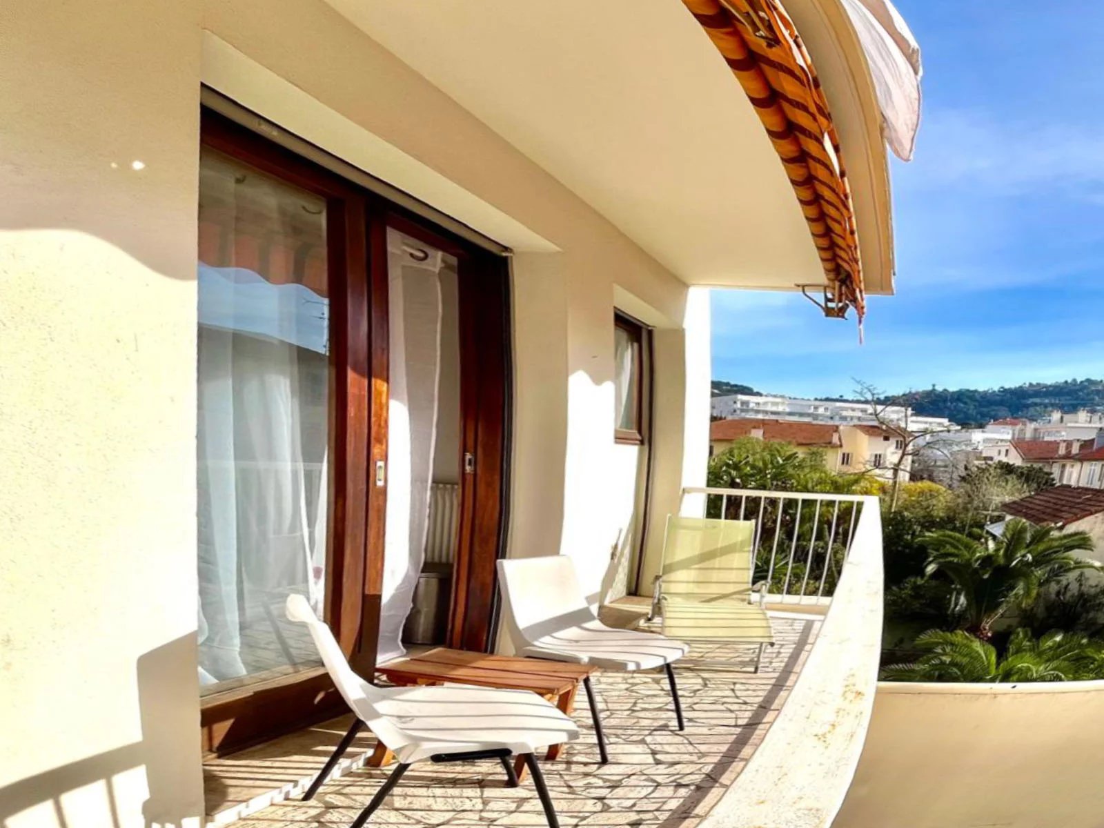 Appartement 3 pièces - 84m² - CANNES