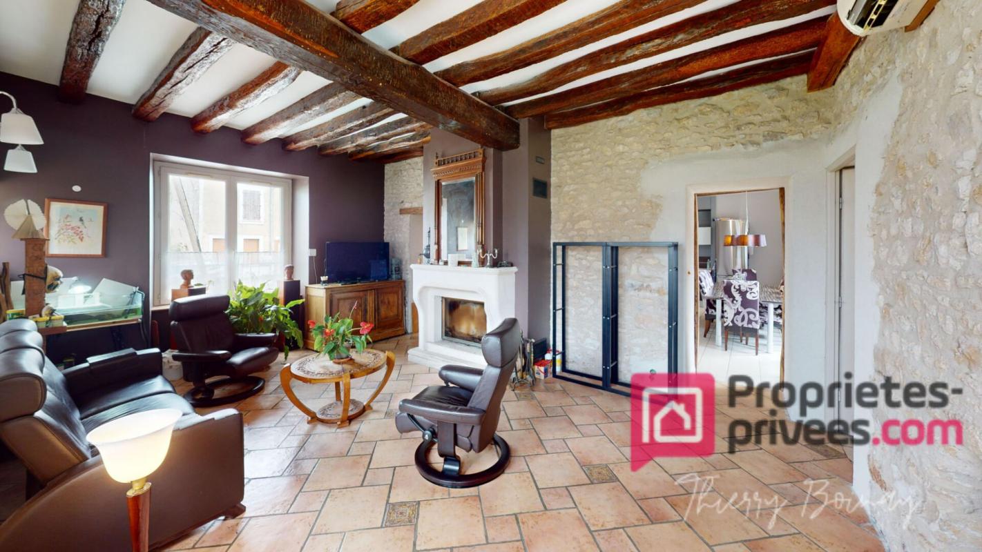 Maison 7 pièces - 210m² - TOUSSON