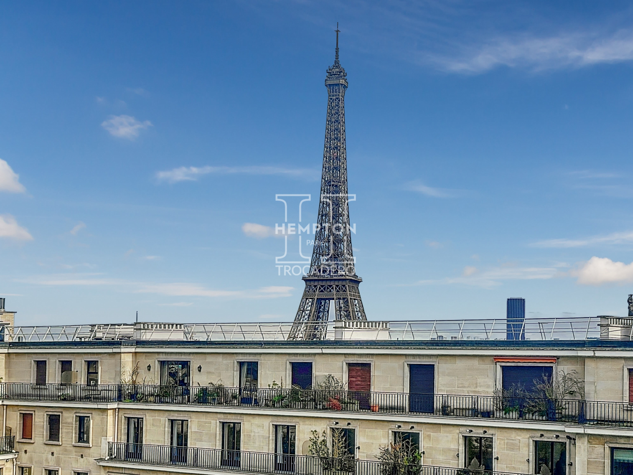 Appartement 6 pièces - 121m² - PARIS 16