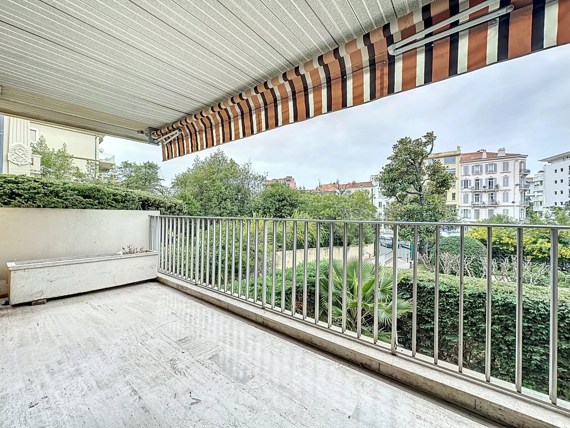 Appartement 3 pièces - 66m² - CANNES