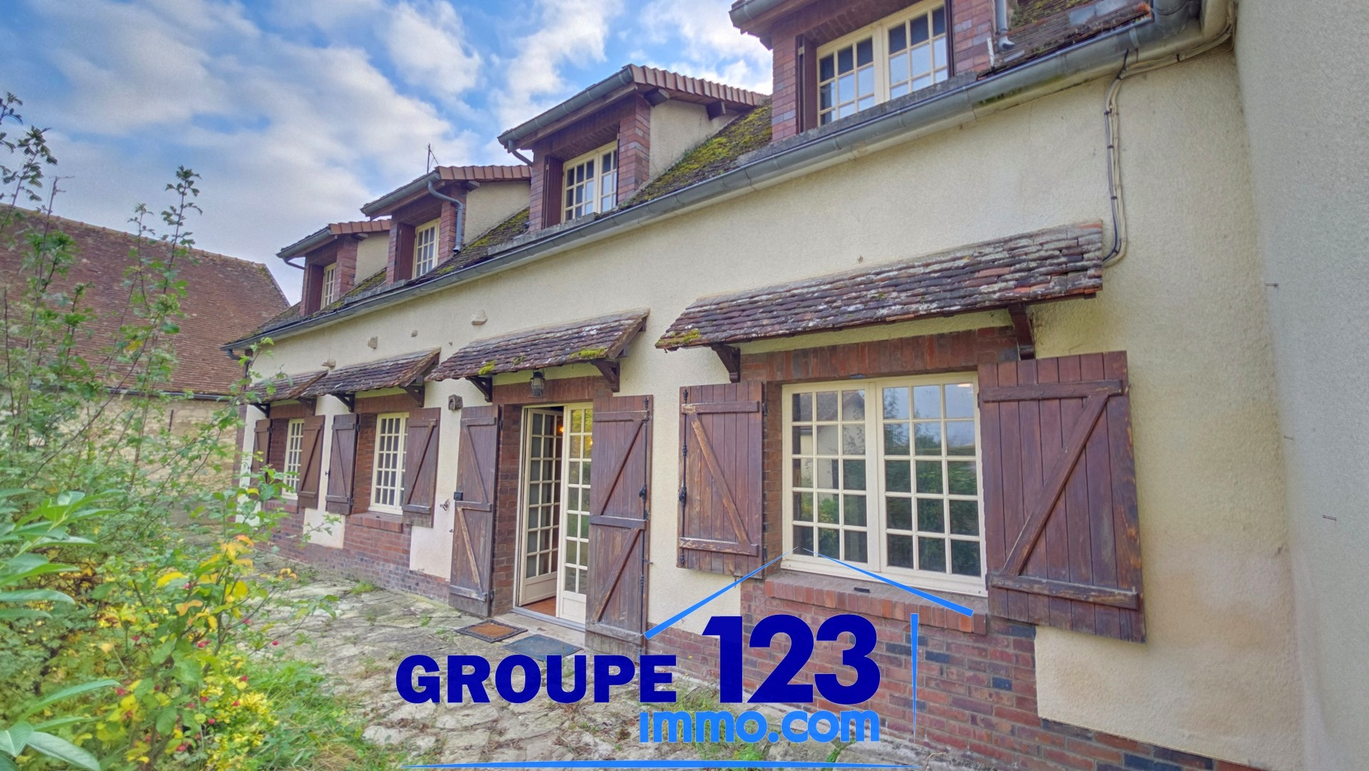 Maison 3 pièces - 99m² - GUERCHY