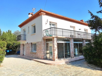 Maison 6 pièces - 157m² - PRADES