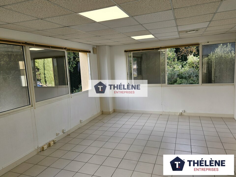 Local Professionnel  - 172m² - BAILLARGUES