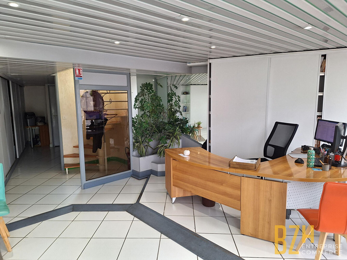 Local Professionnel  - 180m²